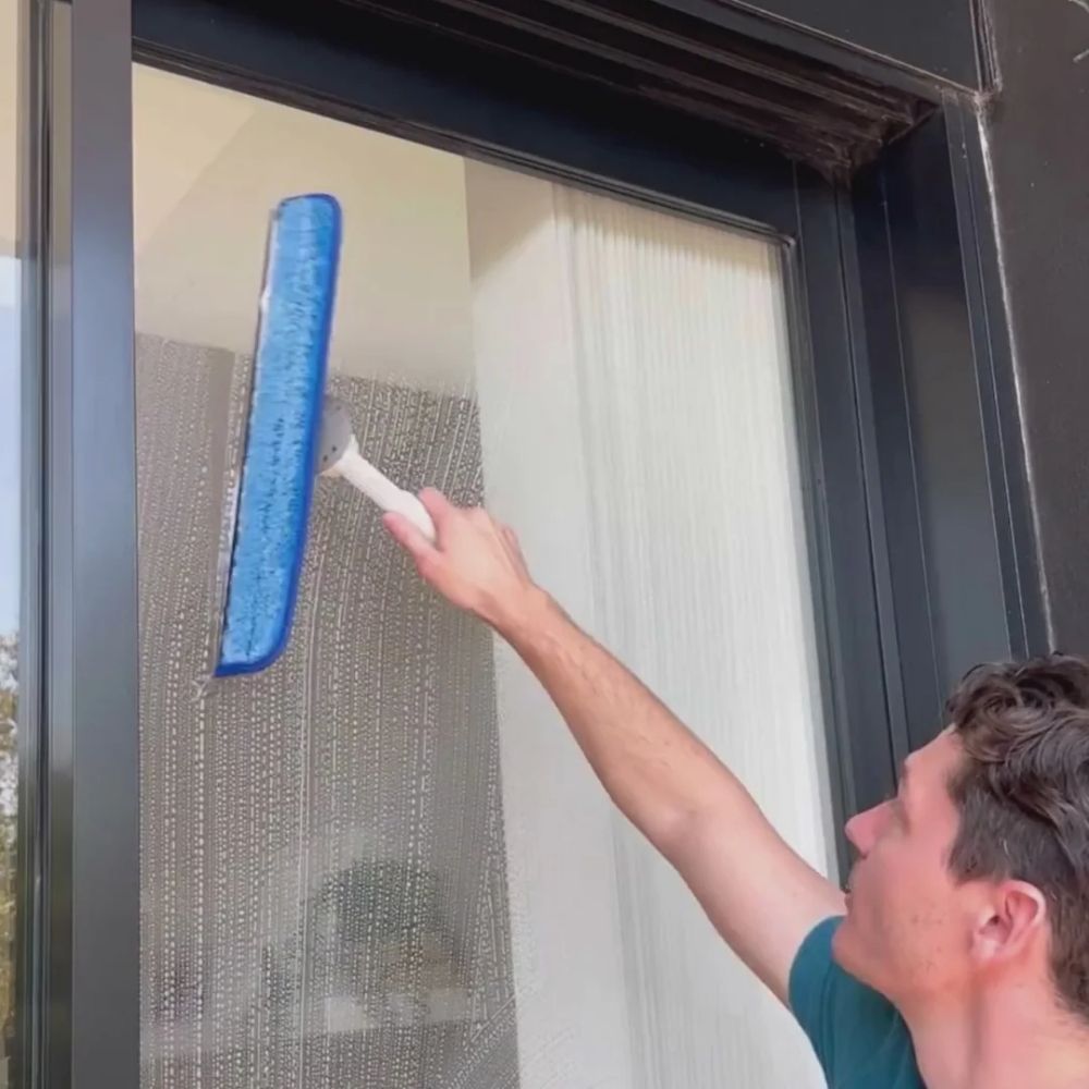 Wagtail High Flyer – All-in-One Squeegee & Washer