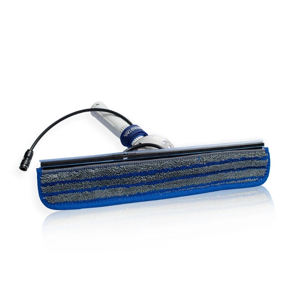 Wagtail Jetstream Squeegee – Water-Fed Tool with Double Pivot